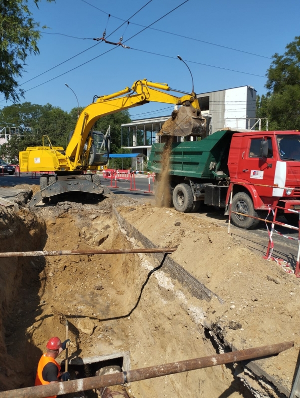 Устранение порыва магистральной тепловой сети по ул. Одесская  в г. Тирасполь