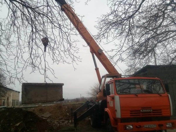 Монтаж сетей горячего водоснабжения к объектам ГУ «Слободзейская ЦРБ»