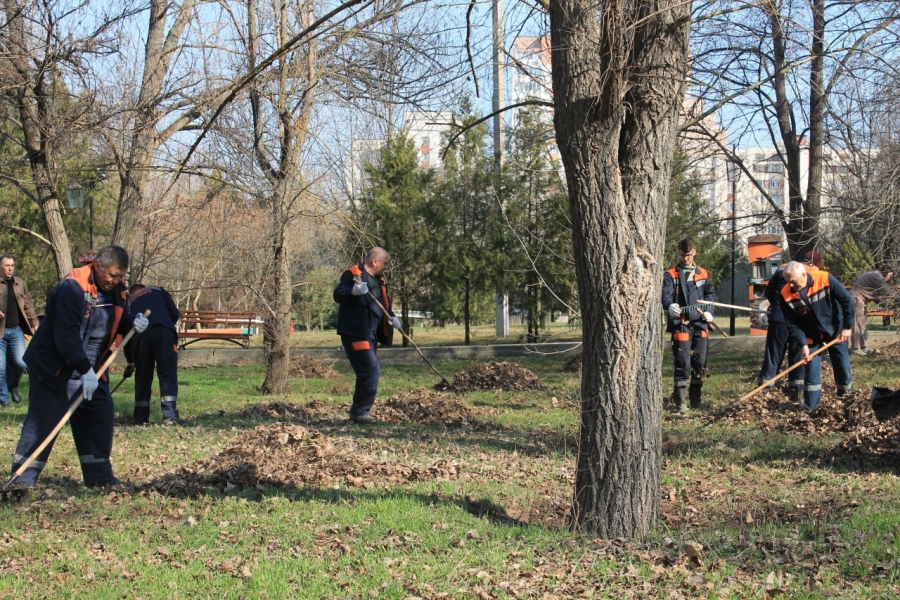 Коллектив МГУП &laquo;Тирастеплоэнерго&raquo; принял участие в проведении весеннего субботника